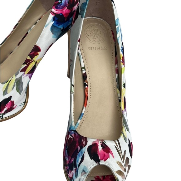 GUESS satin rose floral open toe high heeled shoes size 7.5 NEW - Picture 10 of 10
